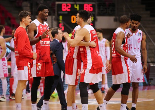 他在训练赛 他在训练赛