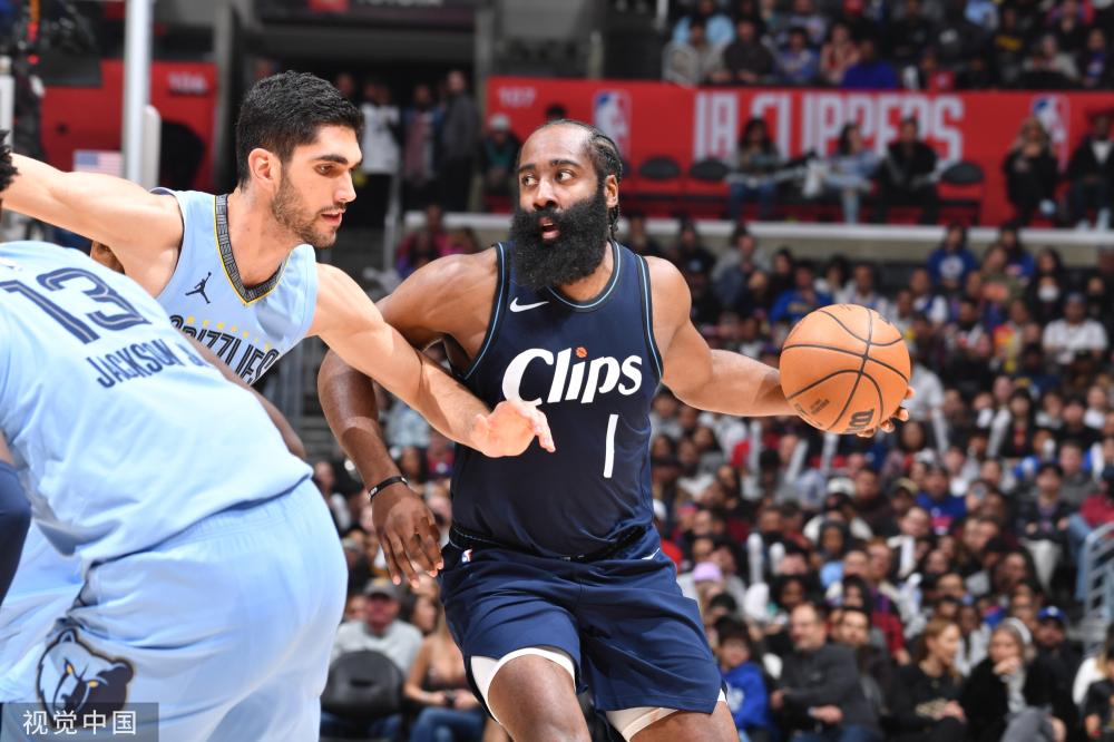 在禁区内狭 在禁区内狭